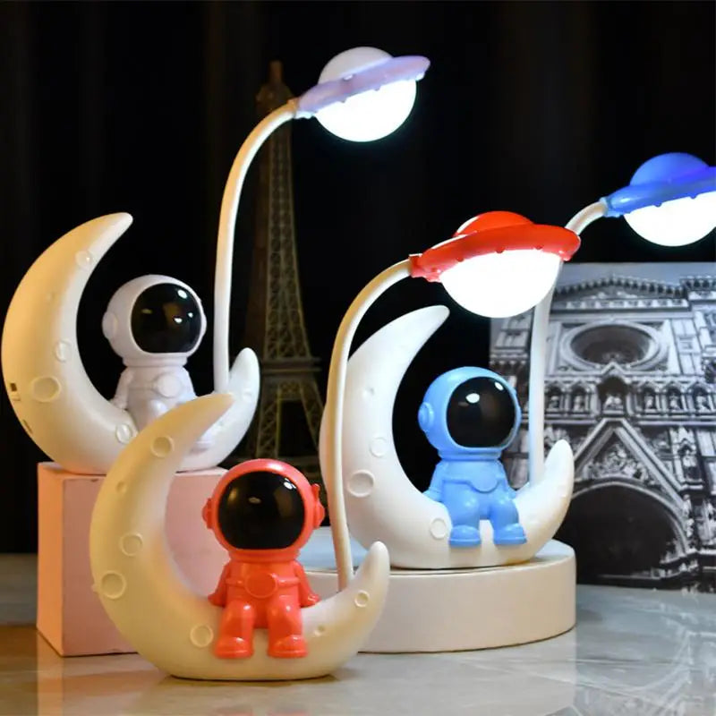 Creative Spaceman Table Lamp